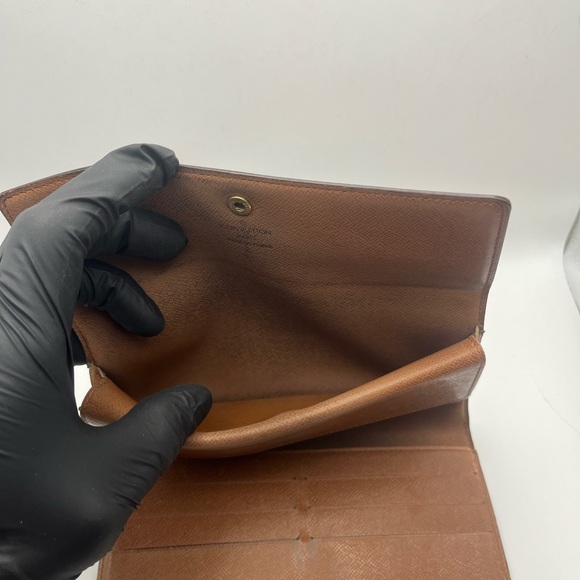 Louis Vuitton Brown Monogram Wallet w/ COA - Picture 7 of 8